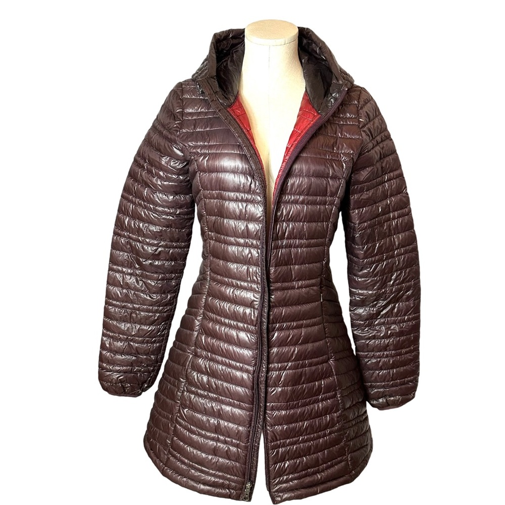 Patagonia Women's Brown Hooded Packable Down Jacket with Red Lining